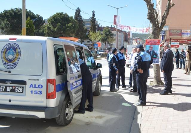 ZABITALAR VE HÜSEYİN CÖMERT ARASINDA AFİŞ KRİZİ YAŞANDI