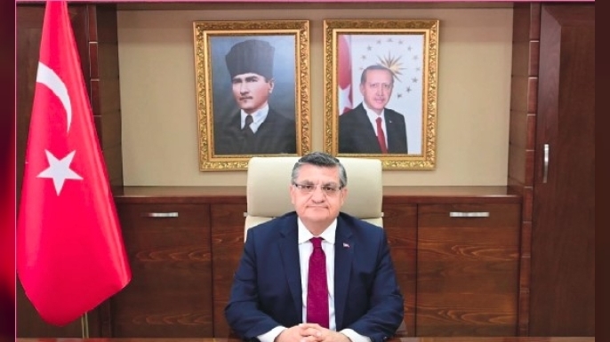SİNOP VALİSİ DR. MUSTAFA ÖZARSLAN’DAN 2026 YILINA UMUT VE BİRLİK MESAJI