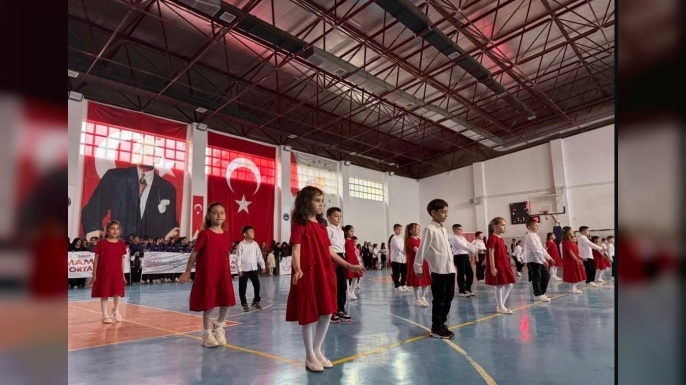 DURAĞAN’DA 23 NİSAN ULUSAL EGEMENLİK VE ÇOCUK BAYRAMI BÜYÜK COŞKUYLA KUTLANDI