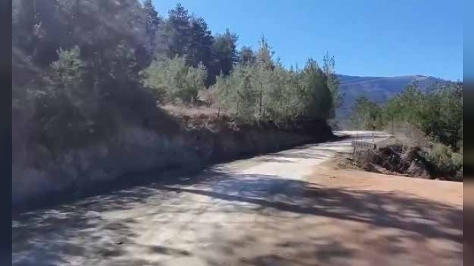 SİNOP’TA 7 KÖYÜN KULLANDIĞI GRUP YOLU GÜVENLİ HALE GETİRİLDİ
