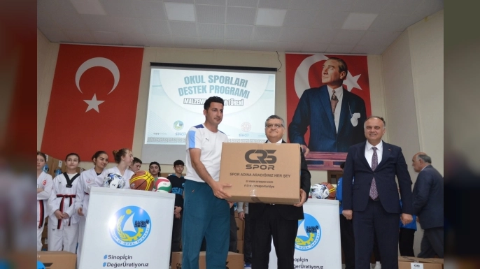 SİNOP’TA OKUL SPORLARI DESTEK PROGRAMI GERÇEKLEŞTİRİLDİ