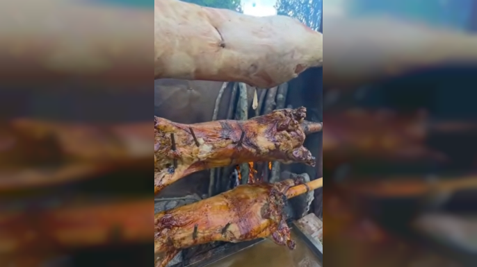 BEKTAŞAĞA PANAYIRI SIRIK KEBABIYLA ŞENLENDİ: 2 TON TÜKETİLDİ