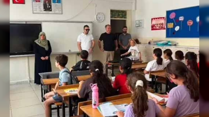 CENGİZ TOKMAK, TÜGVA YAZ OKULU ÖĞRENCİLERİNİ ZİYARET ETTİ