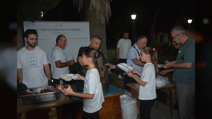 AK PARTİ SİNOP TEŞKİLATINDAN 25. YIL DÖNÜMÜNDE ANLAMLI PROGRAM