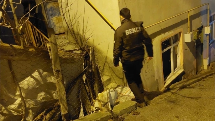 BOYABAT’TA YÜKSEKTEN DÜŞEN VATANDAŞ HASTANEYE KALDIRILDI