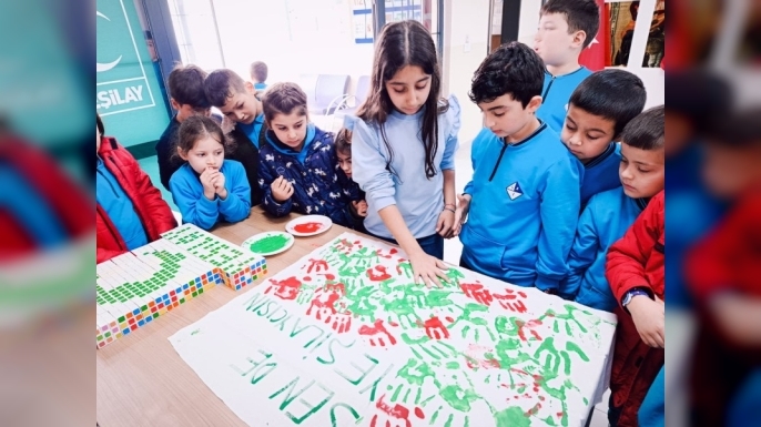 GERZE’DE YEŞİLAY HAFTASI COŞKUSU: 400 ÖĞRENCİ HEM EĞLENDİ HEM BİLİNÇLENDİ