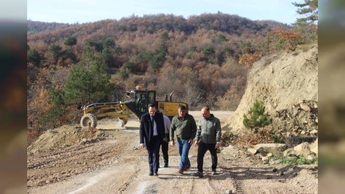 KAYMAKAM AYAN, DURAĞAN’DA YOL ÇALIŞMALARINI YERİNDE İNCELEDİ
