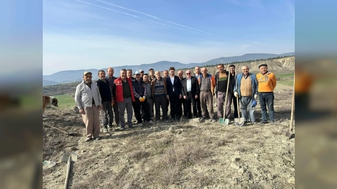 MHP’Lİ ENES ÇAKIR’DAN TMO’YA ÇAĞRI: “ÇİFTÇİ BELİRSİZLİĞE TERK EDİLEMEZ