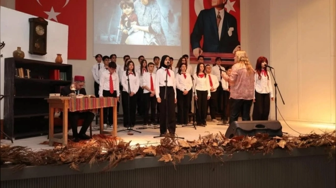 SİNOP’TA “AKİF’E VEFA” PROGRAMI: MİLLİ ŞAİR MEHMET AKİF ERSOY RAHMETLE ANILDI