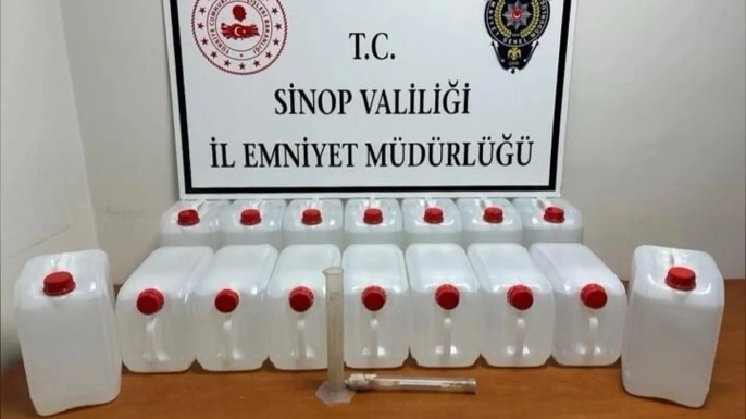 SİNOP’TA SAHTE ALKOL OPERASYONU: 60 LİTRE ETİL ALKOL ELE GEÇİRİLDİ