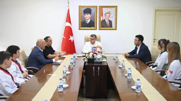 TÜRKİYE MİNİKLER TAEKWONDO ŞAMPİYONASI İÇİN HAZIRLIKLAR DEĞERLENDİRİLDİ