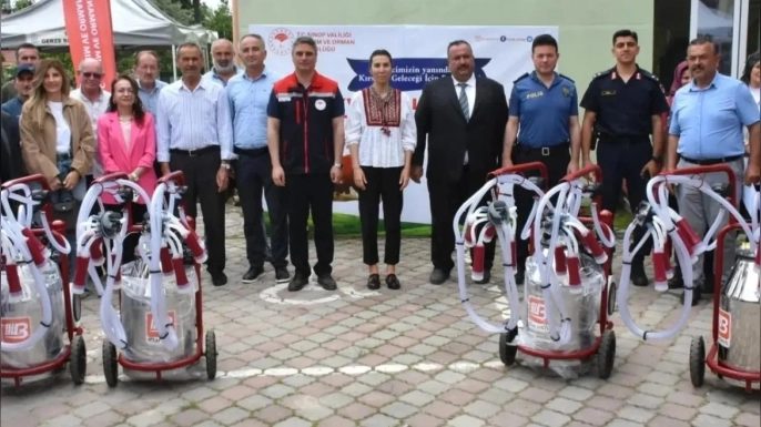 YÜZDE 70 HİBE DESTEKLİ SÜT SAĞIM MAKİNELERİ ÜRETİCİLERLE BULUŞTU